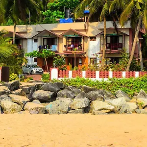 Club 7 Resort